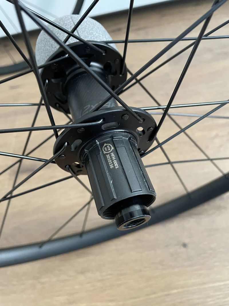 Zapletená kola Specialized