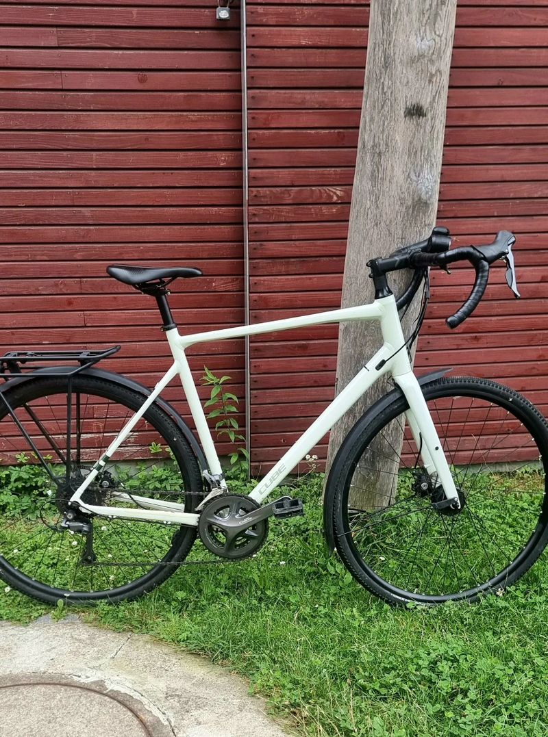 CUBE NUROAD 2025.R SIZE XL.