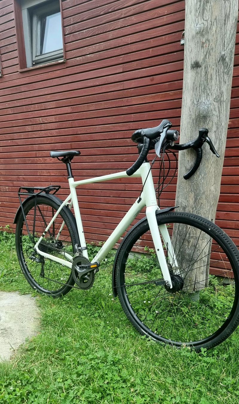 CUBE NUROAD 2025.R SIZE XL.