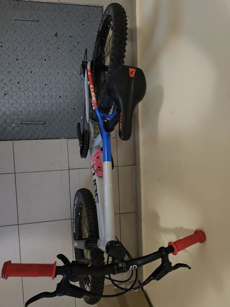 Prodám dětské kolo CUBE 20"