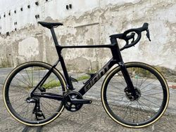 GIANT Propel Advanced Pro 0 Di2, Black Currant/Chrome - vel. XL