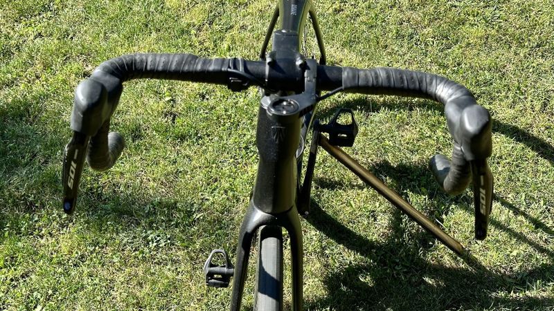 Trek Domane SL 6 – velikost 54 cm (M), minimálně jeté