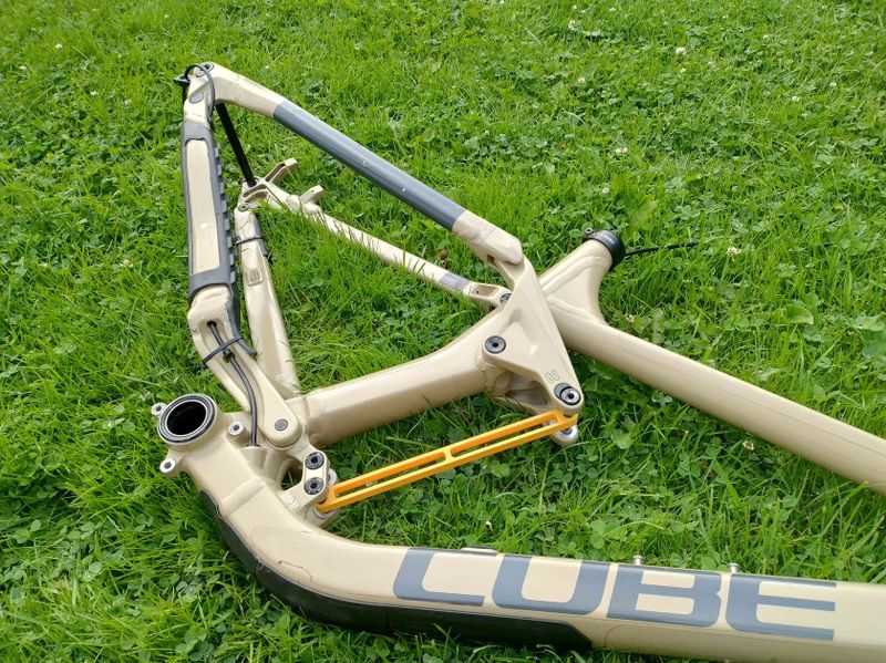 Rám Cube stero race 170R 2022