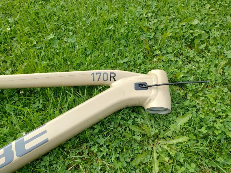 Rám Cube stero race 170R 2022