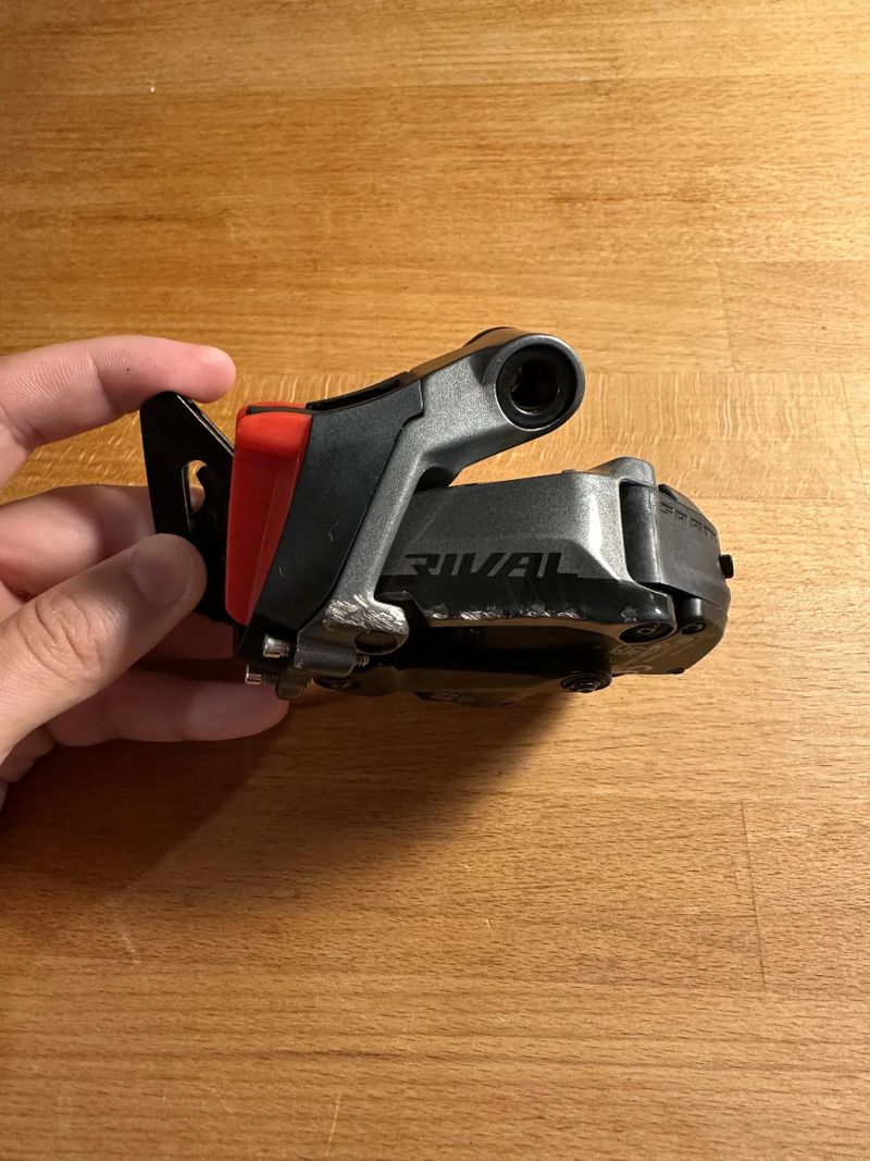 Přehazovačka SRAM Rival AXS (bez baterie)