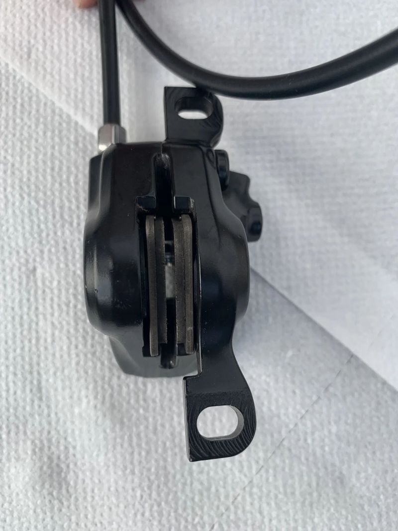 Hydraulické kotoučové brzdy Shimano MT200