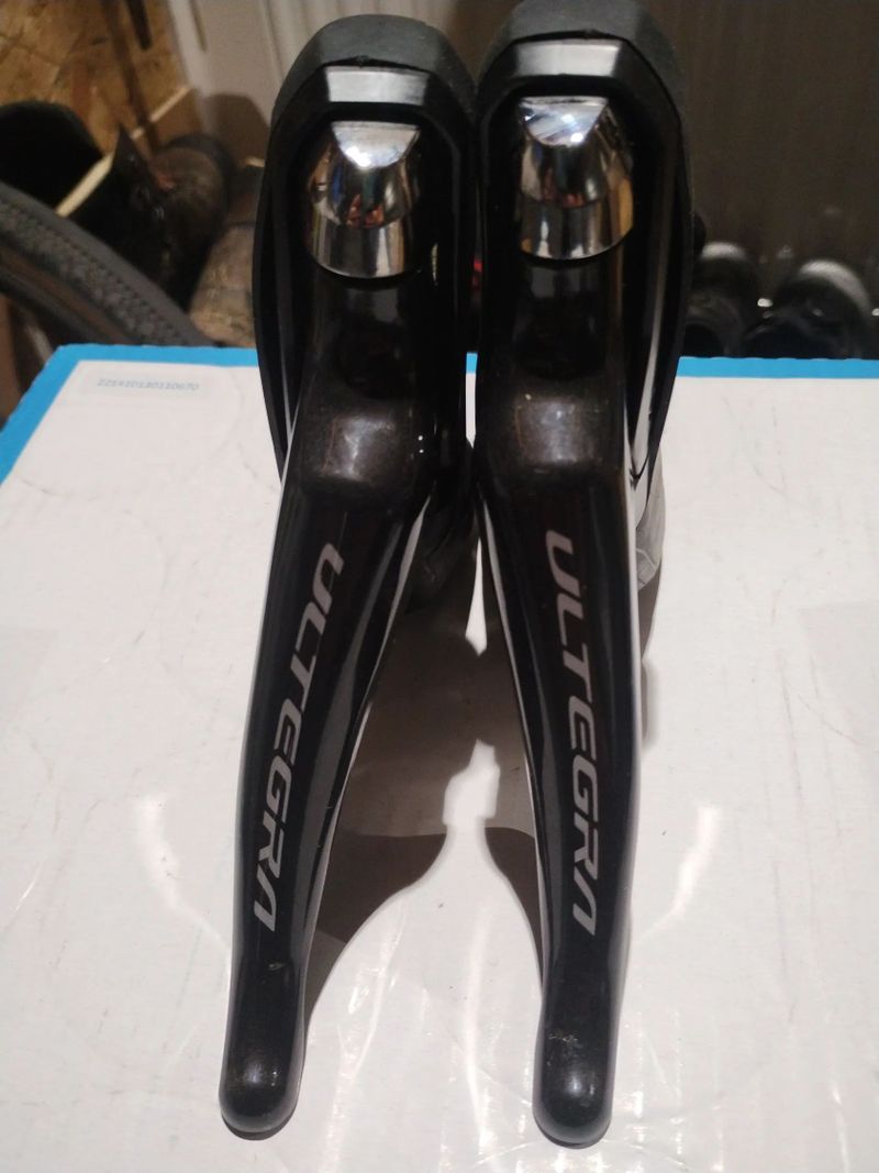 Ultegra 11s páky a nový přední třmen s hadicí 