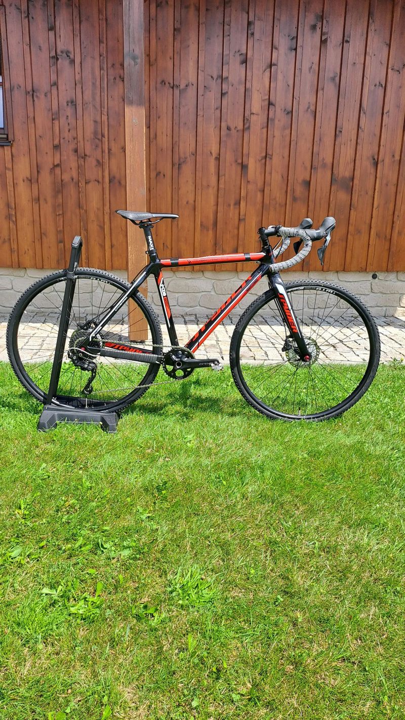 Karbonové cyklokrosové kolo Spyder