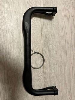 Prodám řídítka Zipp Vuka Alumina 40cm