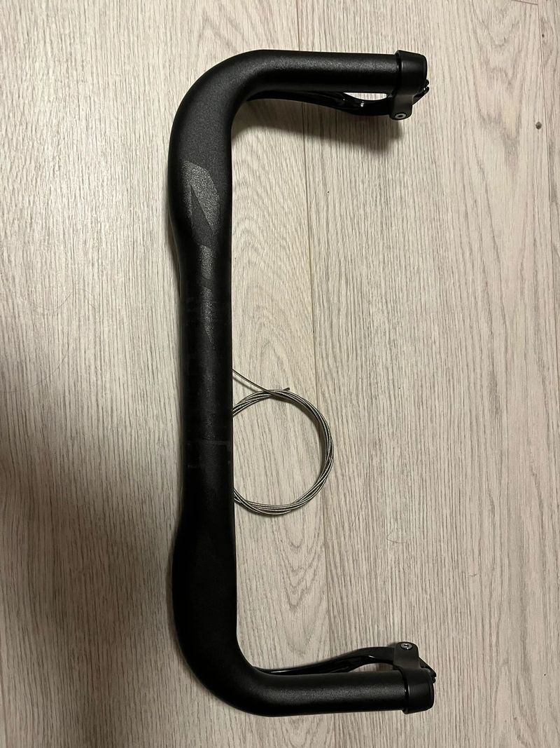 Prodám řídítka Zipp Vuka Alumina 40cm