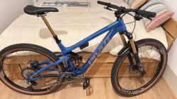 Celoodpružené kolo Pivot SwitchBlade Pro XT/XTR, Blue 10