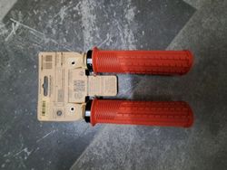 Gripy Peaty's Monarch Knurl Thick
