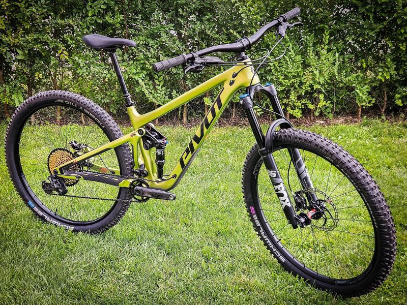 Pivot Switchblade