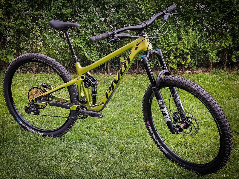 Pivot Switchblade