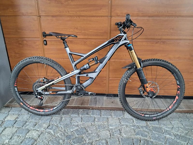karbonové enduro YT Industries CAPRA CF Pro Race Enduro Virtual 4 Link vel.L pro 170-185cm