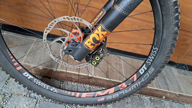 karbonové enduro YT Industries CAPRA CF Pro Race Enduro Virtual 4 Link vel.L pro 170-185cm