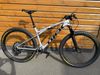 TREK SUPERCALIBER SLR 9.8 XT Gen 2 Argent Drizzle + ELEKTRICKÁ PŘEHAZOVAČKA !