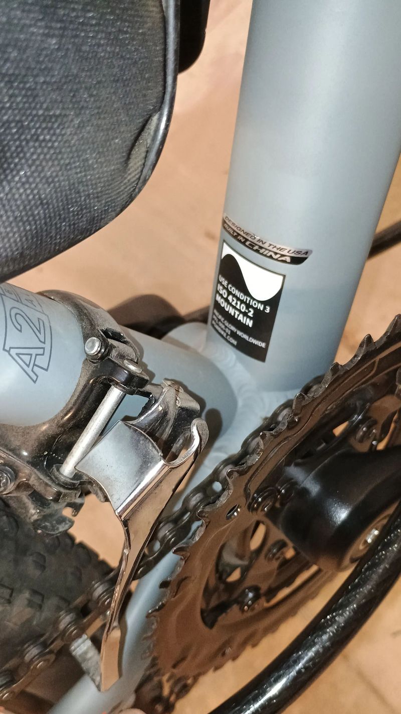 Fuji 29" Satin grey - najeto 80km a v záruce
