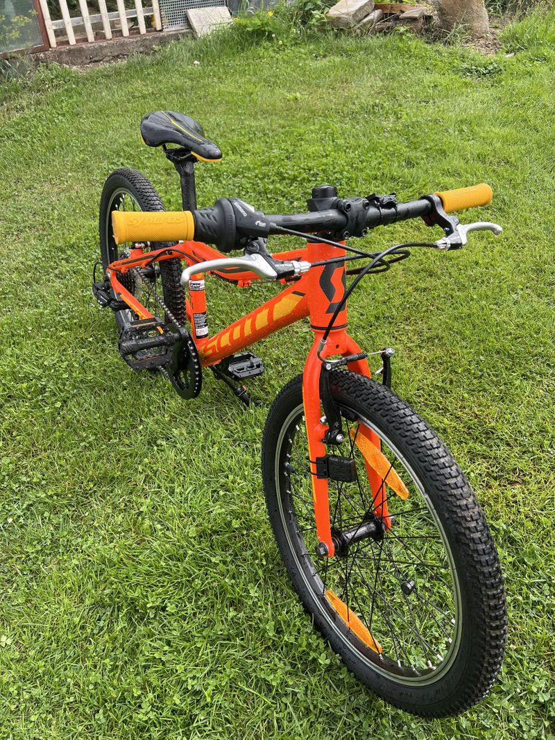 Dětske kolo Scott vel. 20
