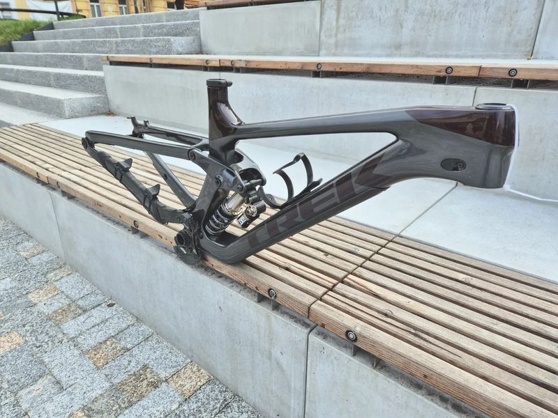 Trek Slash gen 5 velikost M - karbon 