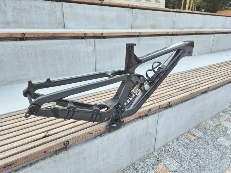 Trek Slash gen 5 velikost M - karbon 