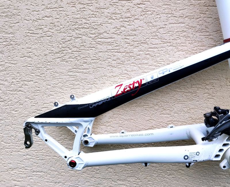 Lapierre Zesty 714 + FOX Rp23 - veľ. L