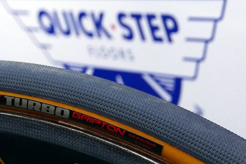 galuska Specialized TURBO S-Works HELL OF THE NORTH 28mm