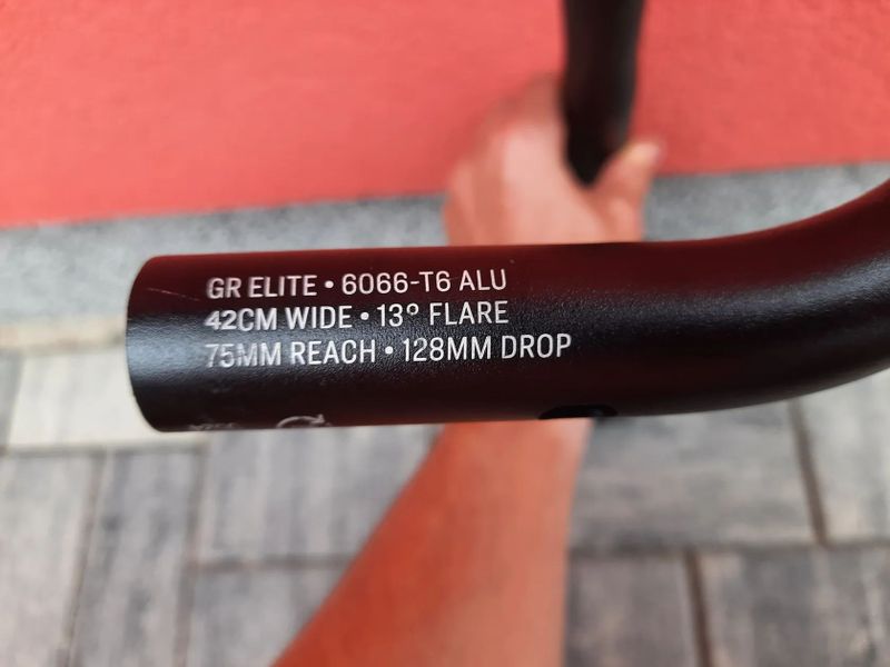  Bontrager gravel řidítka GR Elite
