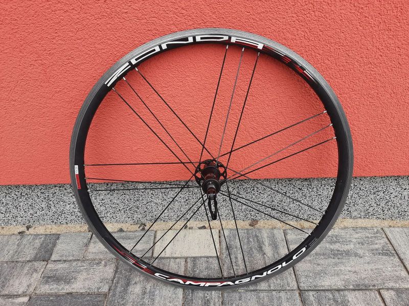 Zadní kolo Campagnolo Zonda