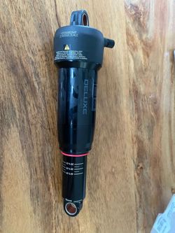 RockShox Deluxe Select 210x55