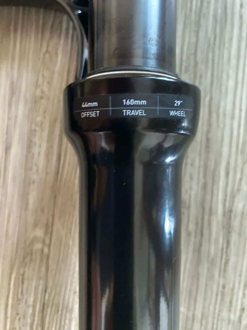 Vidlice RockShox Silver 35 - zdvih 160 mm - 29"