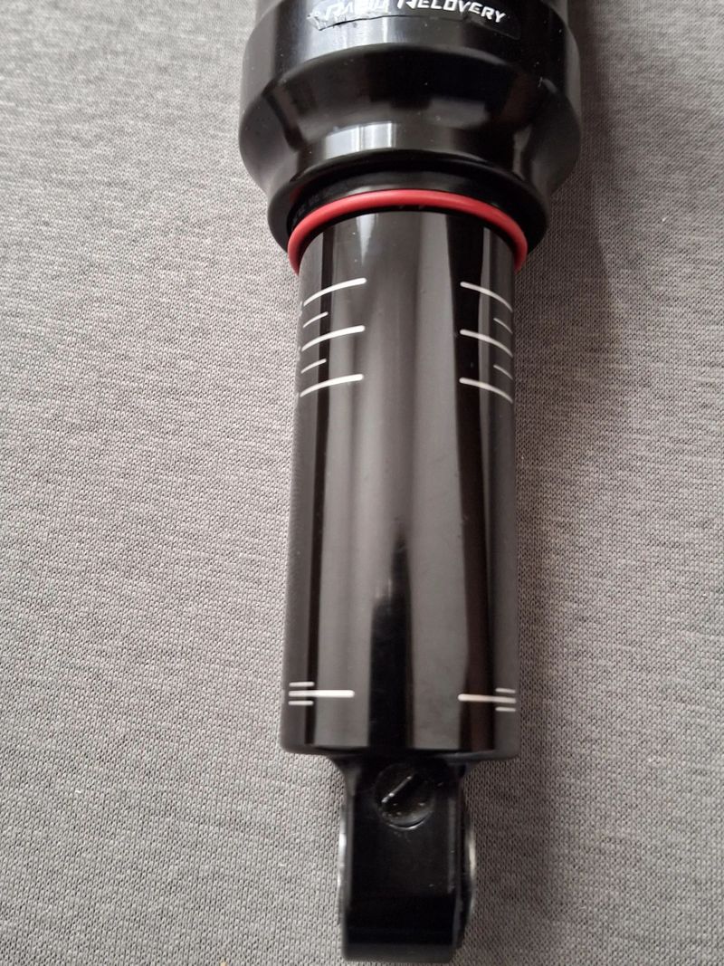 Tlumič RockShox Deluxe RT 230x60