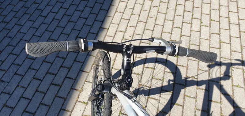 Horské kolo Spyder 26", vel. S, žluté