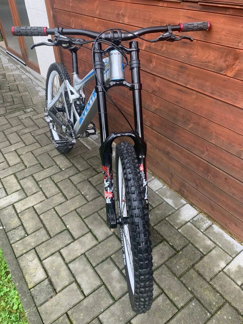 Mondraker Summum Pro-team
