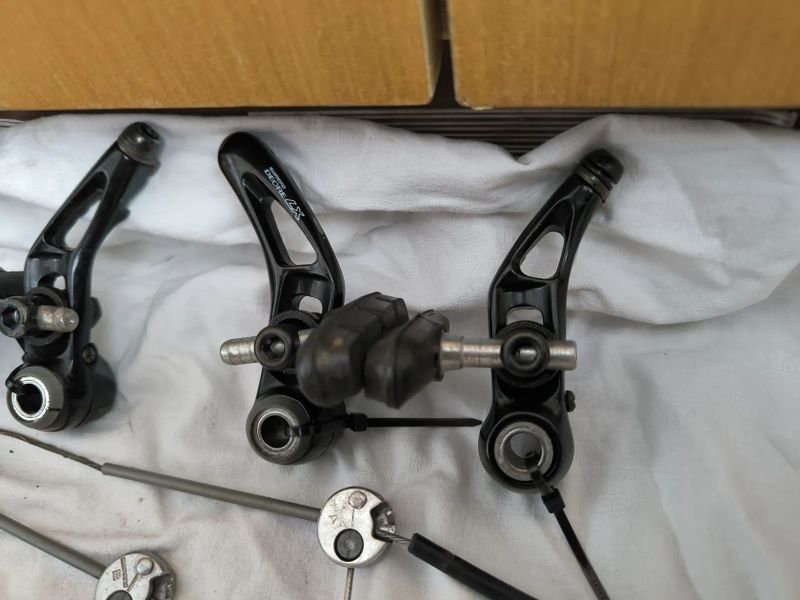 Shimano LX M560 brzdy cantilever