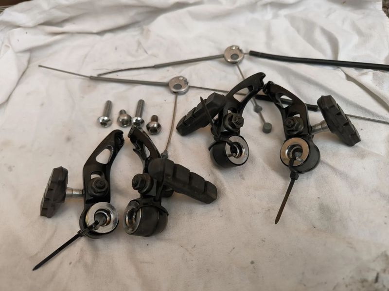 Shimano LX M560 brzdy cantilever