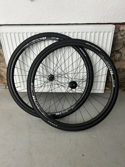 Ráfky DT Swiss R470 + pláště Kenda