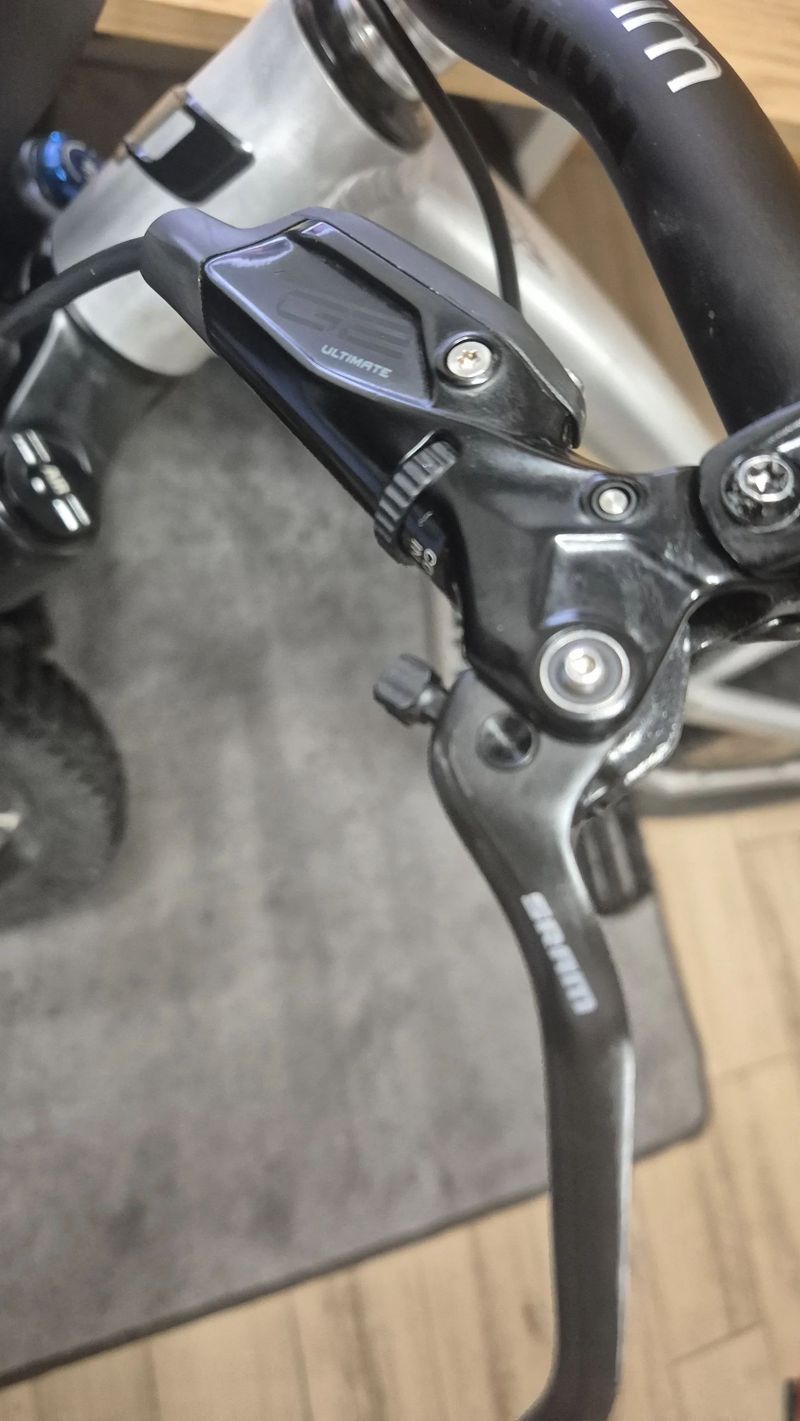 Sram G2 Ultimate + Sixpack Sinter Destičky