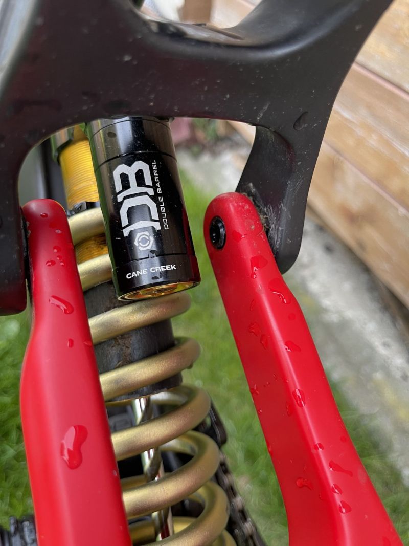 Downhill Kolo INTENSE M16