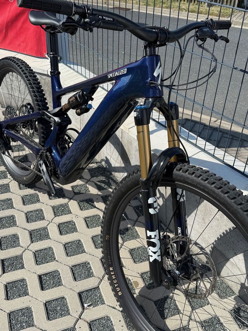 Specialized Levo Pro gen 4 velikost S4/L nájezd 800Km pěkný stav možný odpočet DPH na firmu