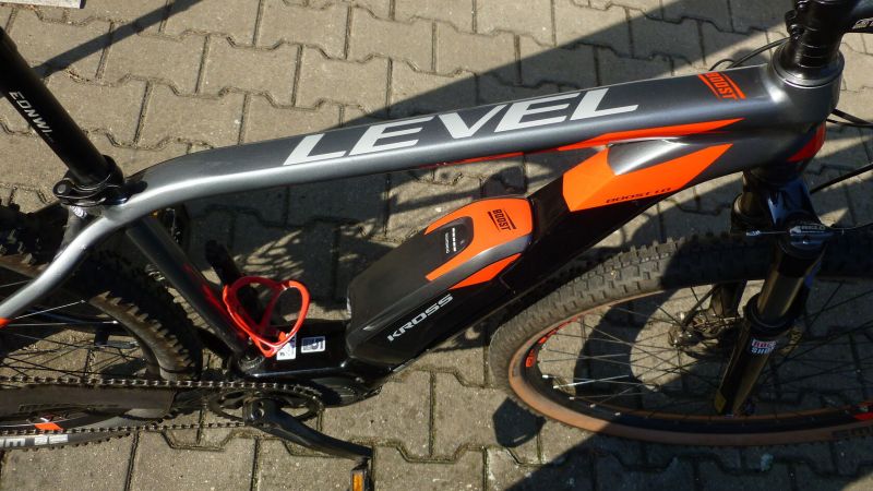 Elektro kolo KROSS LEVELL Busst Vel.M 