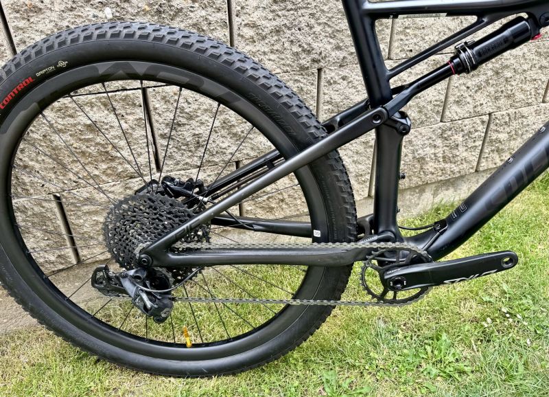 Specialized Epic Expert Carbon, Roval, vel. L