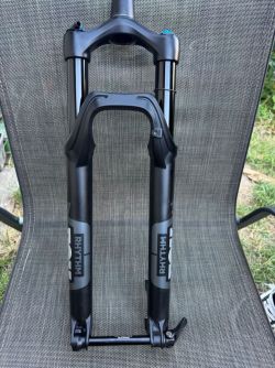 FOX Rhythm 34 zdvih 120, pro 29" i 27,5" kola.