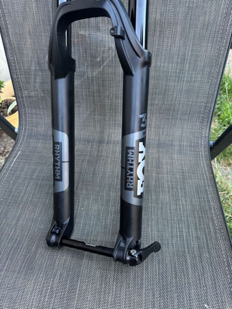 FOX Rhythm 34 zdvih 120, pro 29" i 27,5" kola.