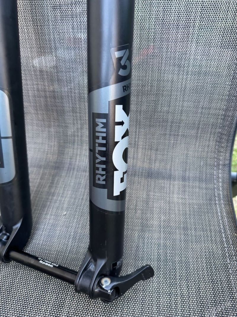 FOX Rhythm 34 zdvih 120, pro 29" i 27,5" kola
