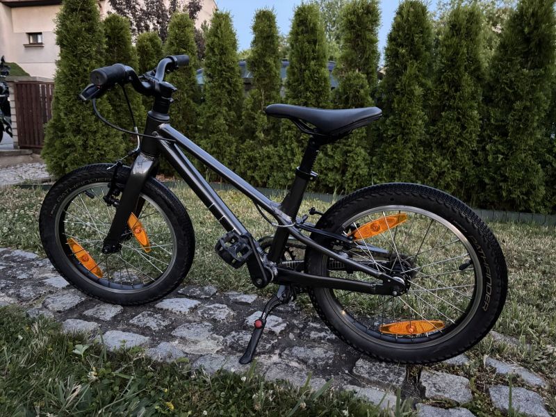 Specialized Jett 16”