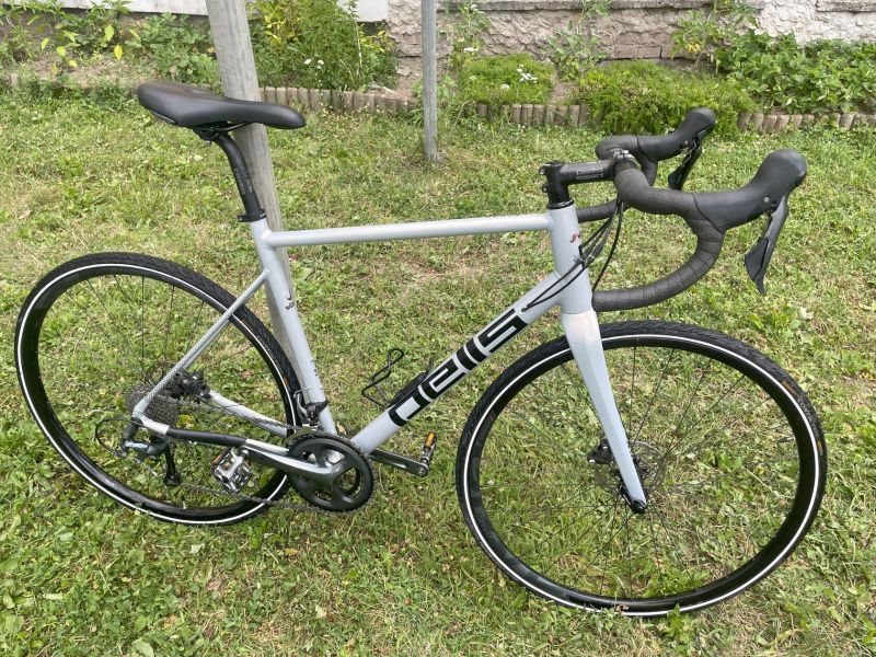 Silniční kolo PEELS AERON
