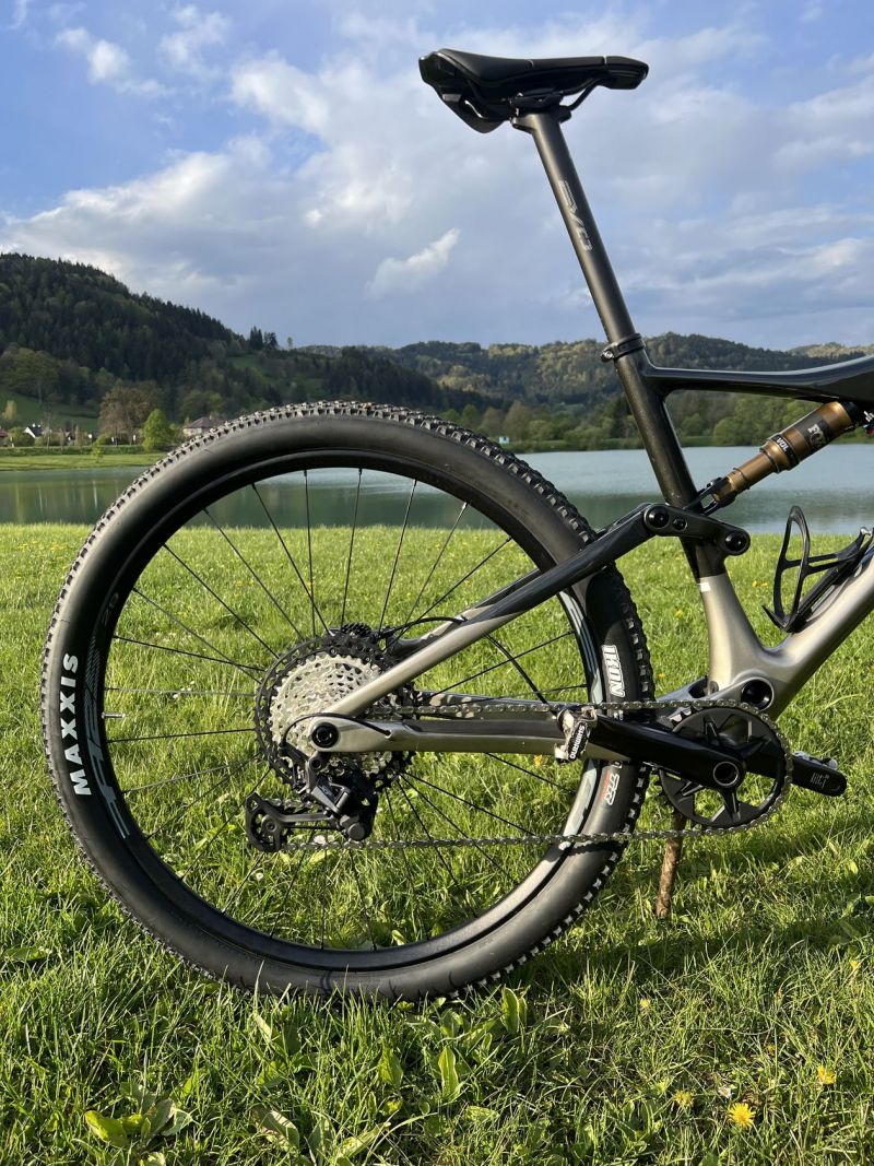 BH LYNX RACE 8.5 vel. L