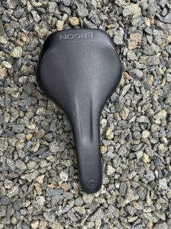 Sedlo Ergon Carbon