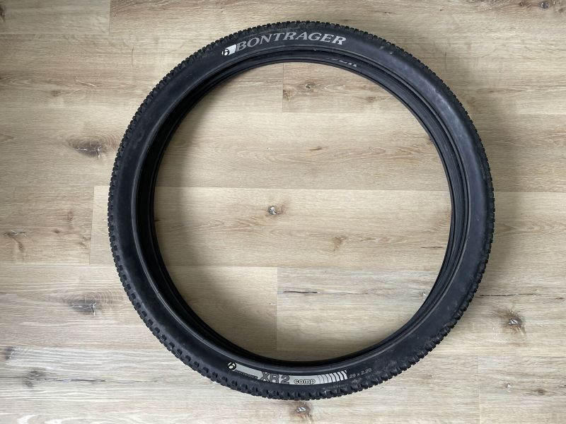 Pláště Bontrager XR2 Comp 29x2.2